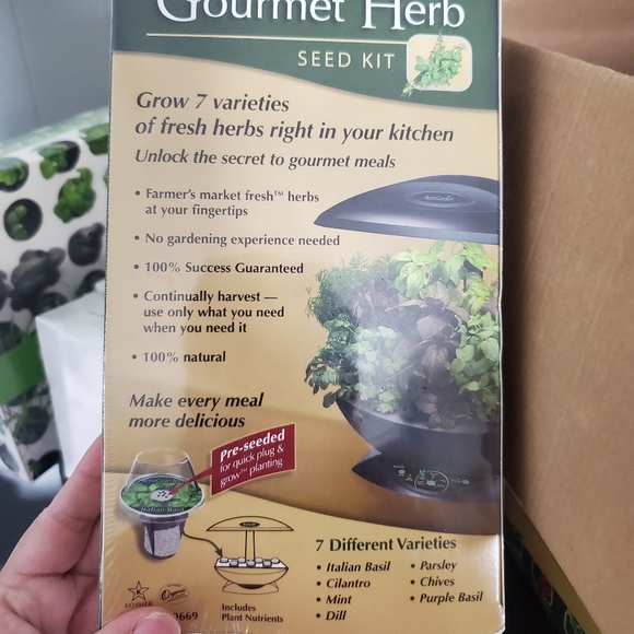 ORGANIC AEROGARDEN STARTER KITS & SYSTEM! - Picture 9 of 16